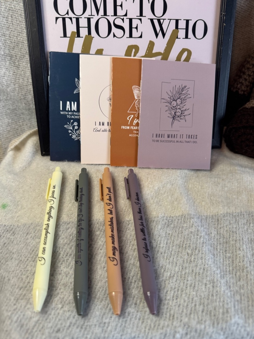 1 Set of 8 pieces (Pick 1) - Picture 2 of 5
